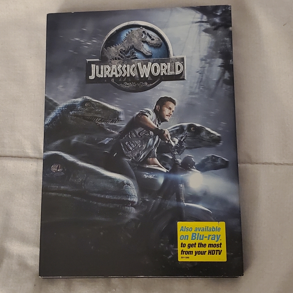 Jurassic World DVD